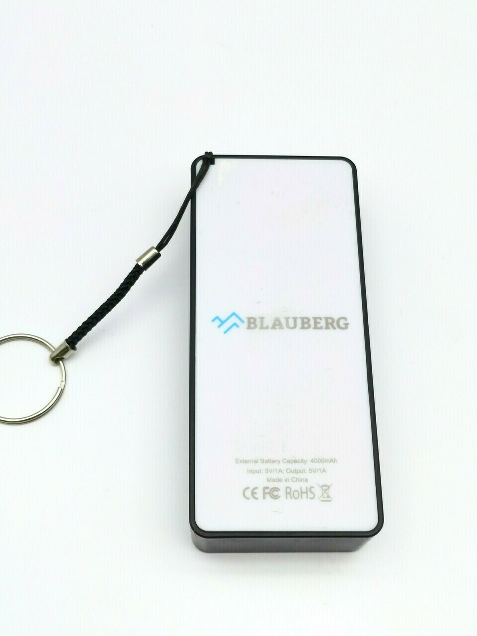 powerbank-baluberg-4000mah-czarny-pojemnosc-akumulatora-4000