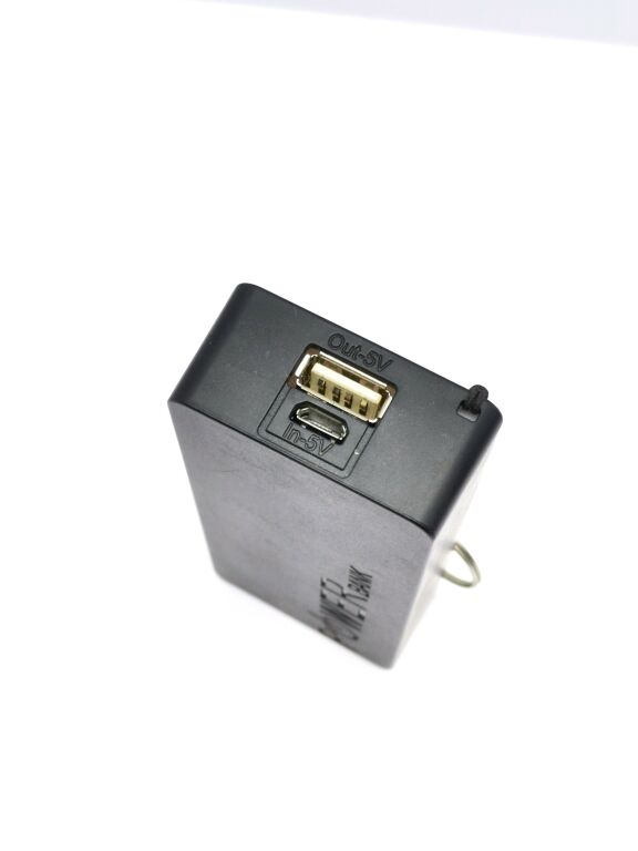 powerbank-baluberg-4000mah-czarny-stan-uzywany