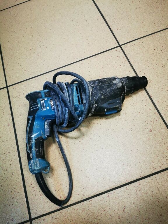 WIERTARKA MAKITA HR 2610