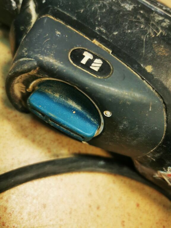 WIERTARKA MAKITA HR 2610