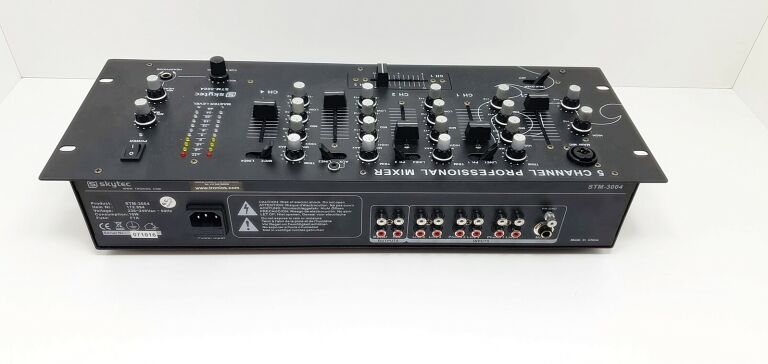 mikser-skytec-stm3004-4-kanalowy-pulpit-mikserski-product-id-0fd1d279-2e9d-4736-9388-bc4157892066