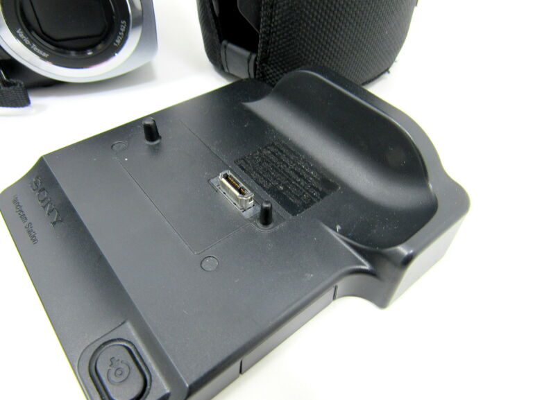 KAMERA CYFROWA SONY DCR-SR75E POKROWIEC