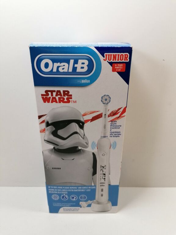 SZCZOTECZKA ORAL-B JUNIOR D501 STAR WARS