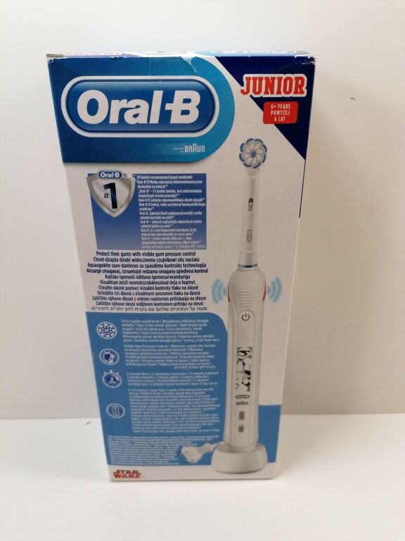 SZCZOTECZKA ORAL-B JUNIOR D501 STAR WARS