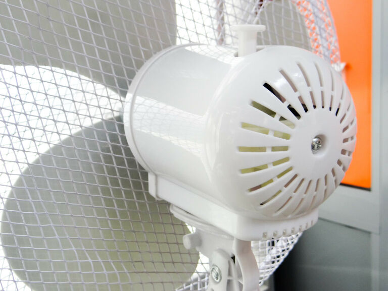 wentylator-stojacy-vesta-esf01n-funkcje-regulacja-kata-nachylenia