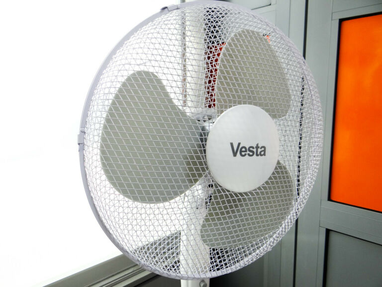 wentylator-stojacy-vesta-esf01n-kod-producenta-esf01n