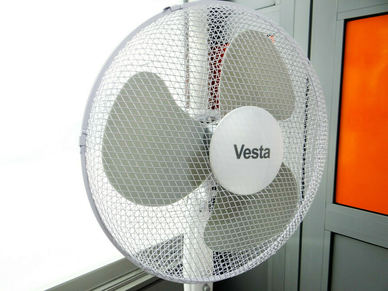 wentylator-stojacy-vesta-esf01n-kod-producenta-esf01n