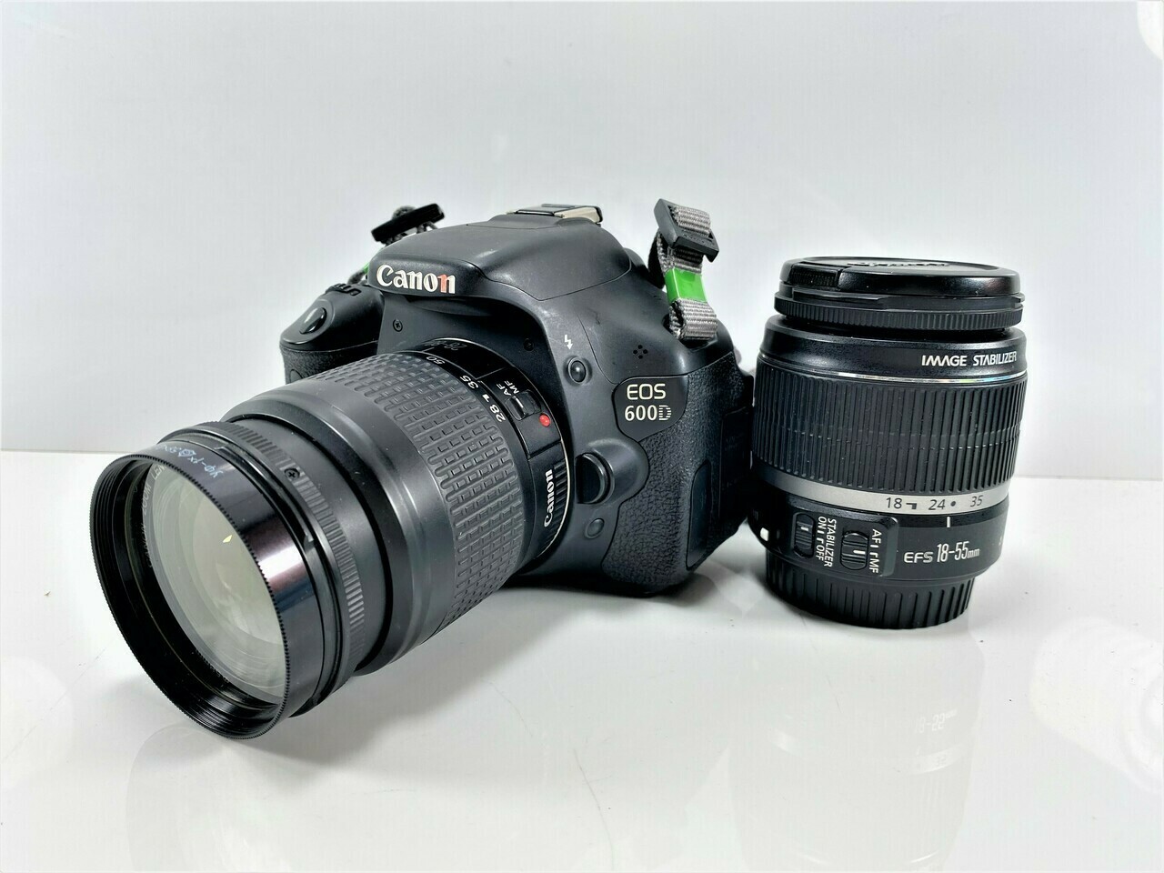 aparat-canon-eos-600d-obiektywy-28-80mm-18-55mm-rozmiar-matrycy-aps-c