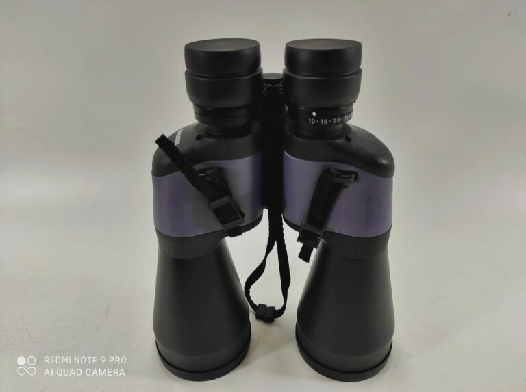 lornetka-traveler-10-30x60-zoom-62m1000m-model