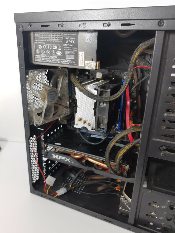 komputer-stacjonarny-system-operacyjny-windows-81-home-64-bit