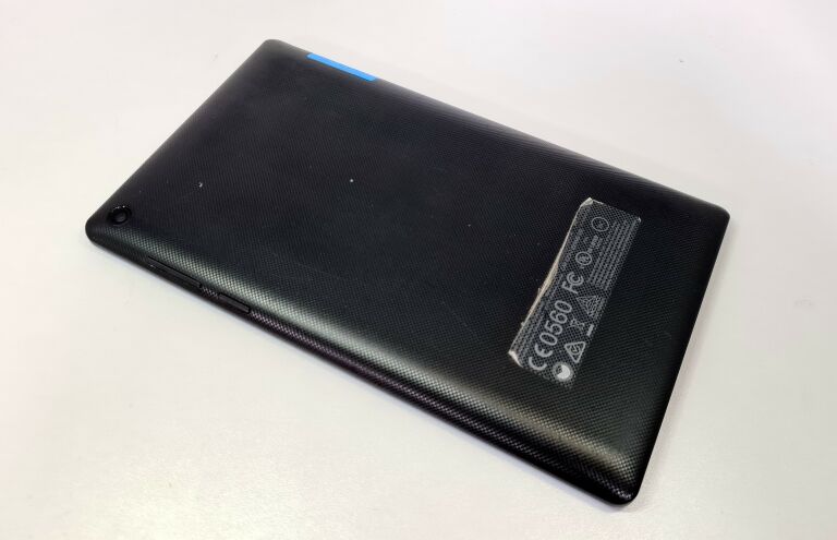 tablet-lenovo-tb3-710f-ladny-stan-kod-producenta-tb3-710f
