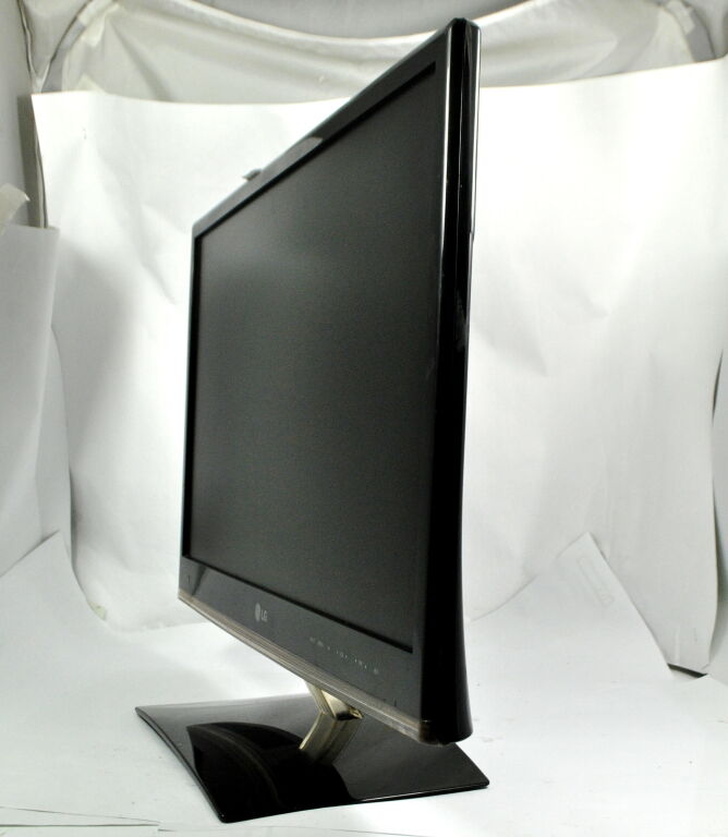 monitor-lg-m50d-led-z-tunerem-telewizyjnym-marka-lg