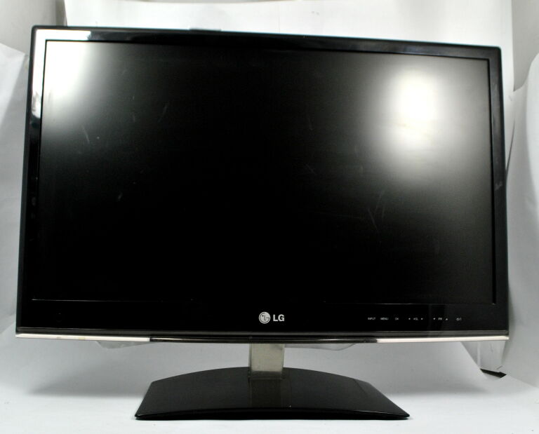 monitor-lg-m50d-led-z-tunerem-telewizyjnym-rynek-staromiejski-1-koszalin