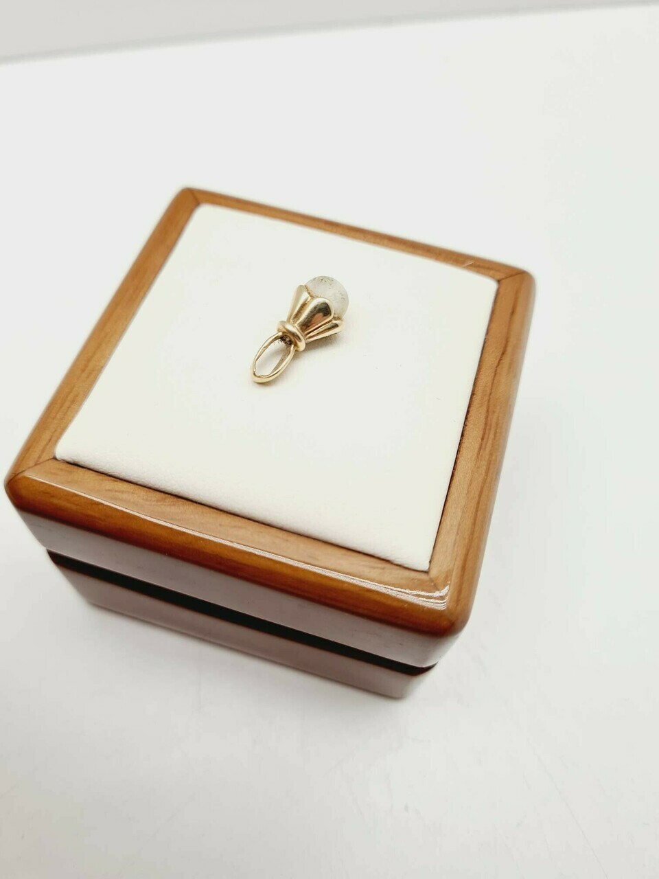 zlota-zawieszka-585-162-grama-14-ct-jednosci-narodowej-45-sj-wroclaw