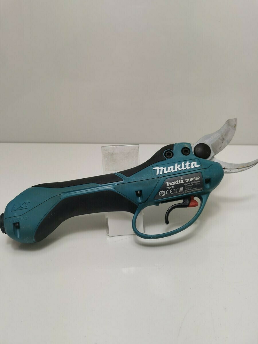 sekator-akumulatorowy-makita-dup362-2x-aku-stan-uzywany