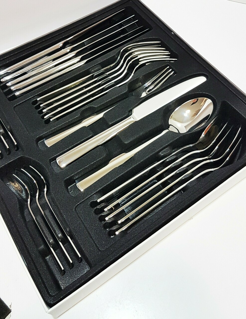 komplet-sztuccow-duka-universal-24-elementy-liczba-osob-6