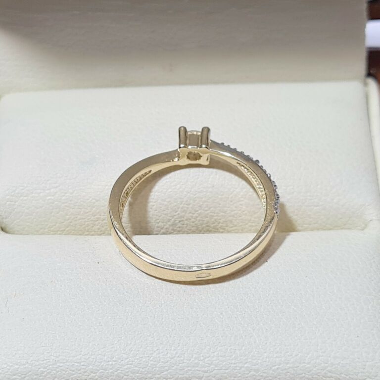 piekny-zloty-pierscionek-proba-585-r8-kamien-17088-128