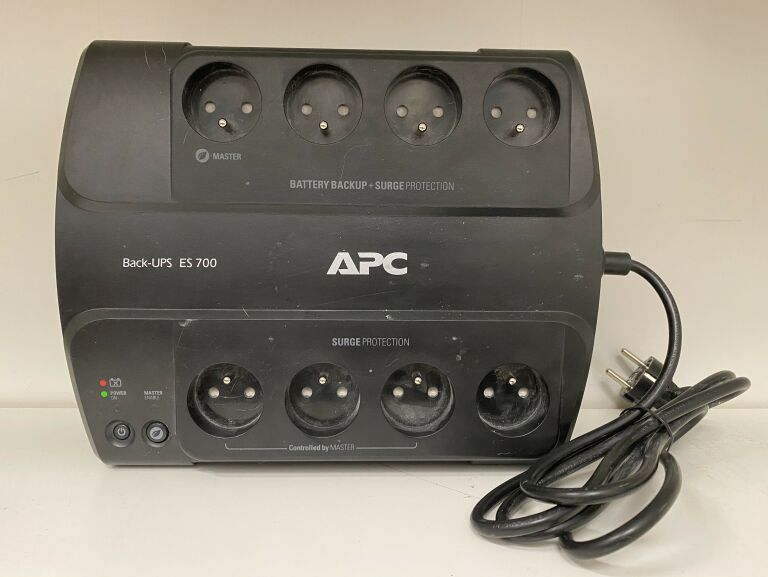 ZASILACZ APC BACK-UPS ES 700
