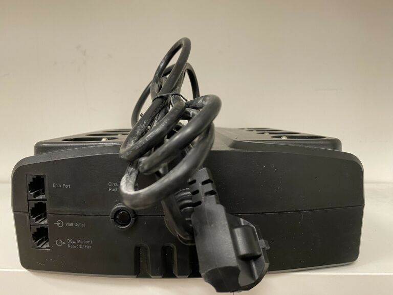 ZASILACZ APC BACK-UPS ES 700
