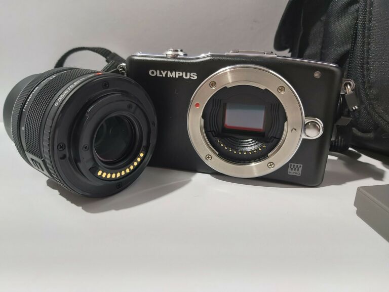 OLYMPUS PEN MINI E-PM1 + TORBA