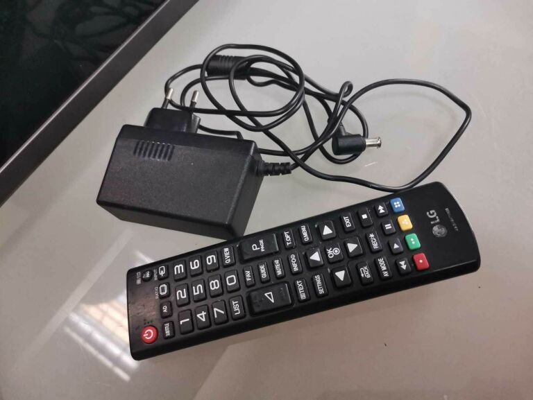TELEWIZOR LG 32" MODEL: 32LF510U