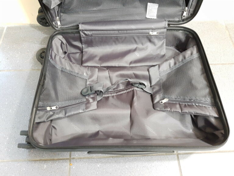 walizka-podrozna-topmove-marka-inna