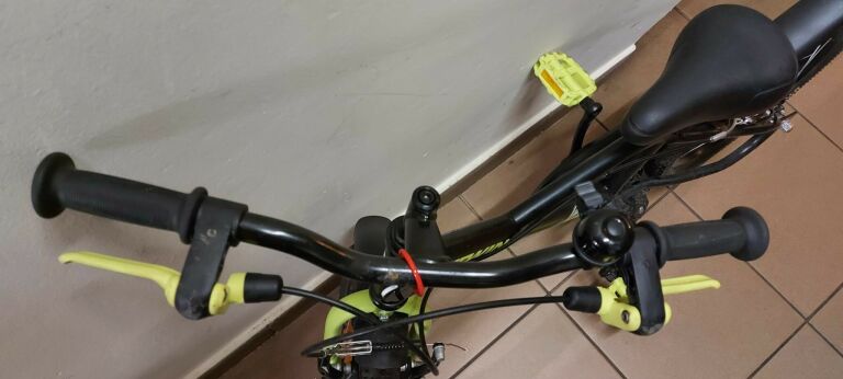 ROWER 16" B TWIN DARK HERO 500