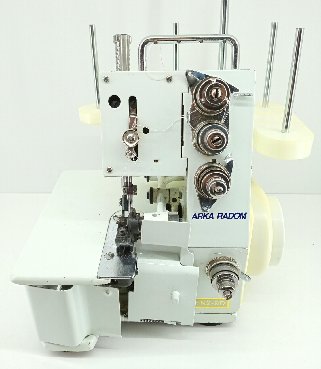 maszyna-overlock-arka-radom-fn2-9d-stan-uzywany