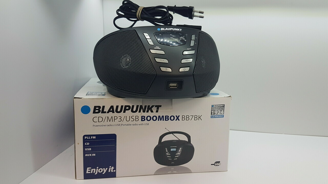 radio-przenosne-blaupunkt-bb7bk-cdmp3usb-czarne-1-maja-33-kowary