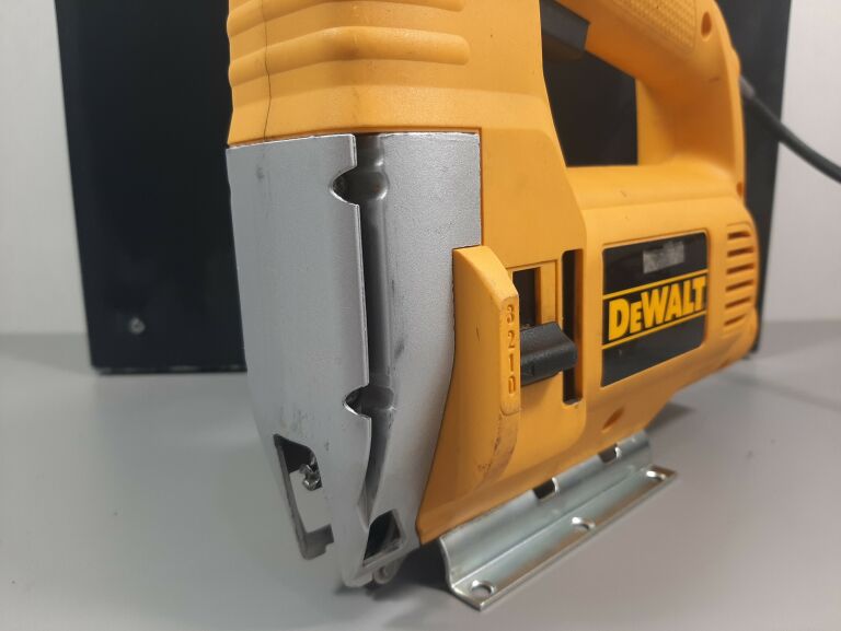 wyrzynarka-dewalt-dw320k-d-65510-idstein-500w-22-zasilanie-elektryczne-sieciowe