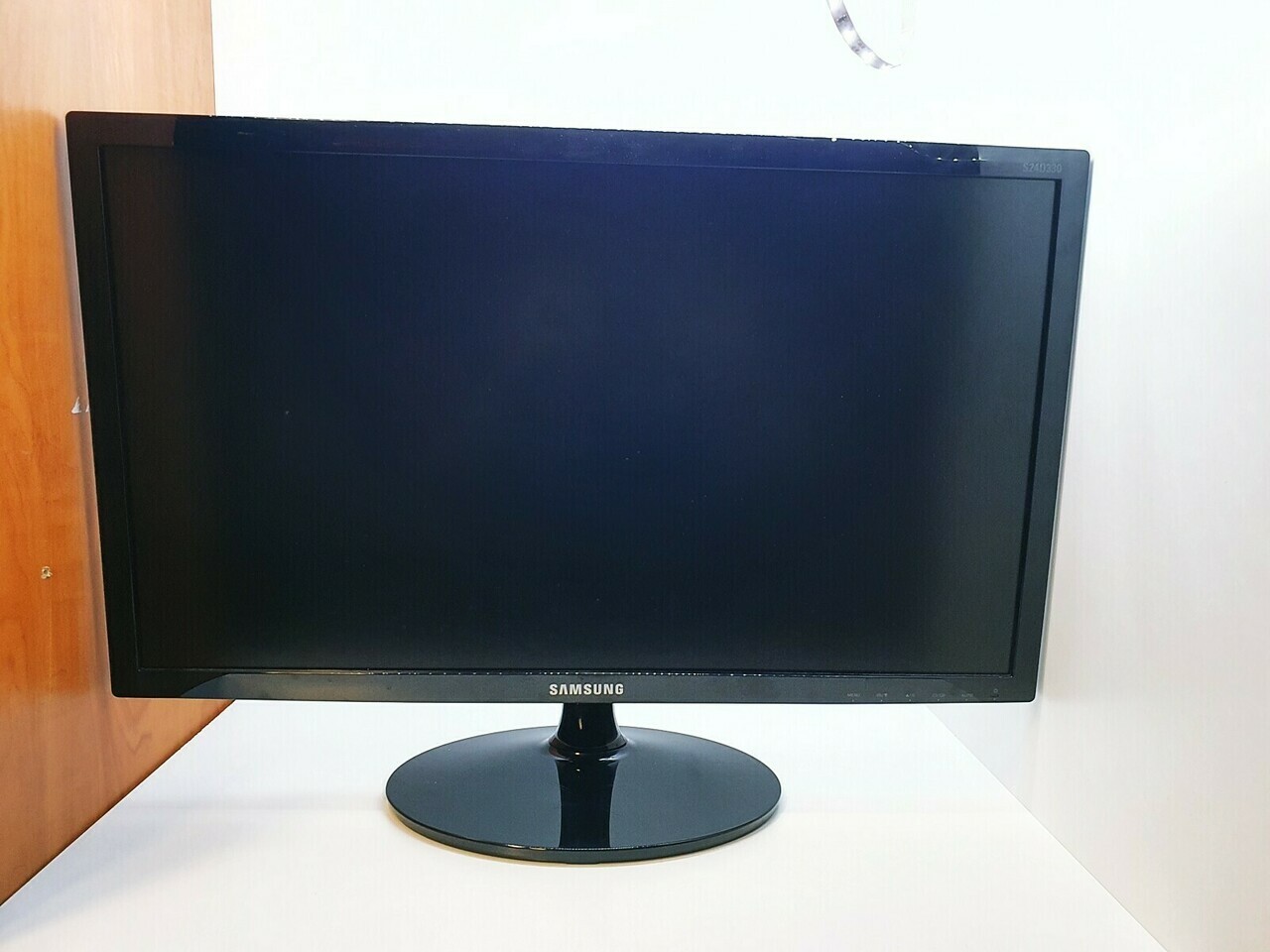 monitor-samsung-s24d330h-zasilacz-hdmi-rodzaj-podswietlania-led