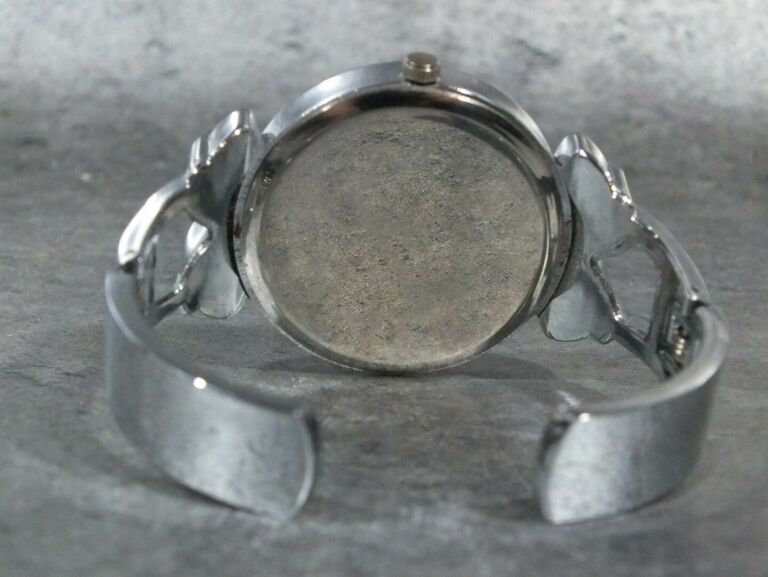 zegarek-kamelia-kolsrebrny-rodzaj-analogowe