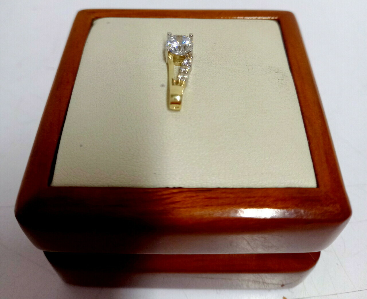 sliczna-zlota-zawieszka-p333-145g-stan-powystawowy