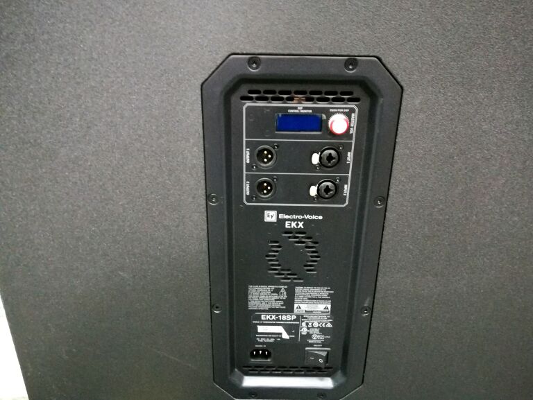 ELECTRO-VOICE EKX-18SP - SUBWOOFER AKTYWNY