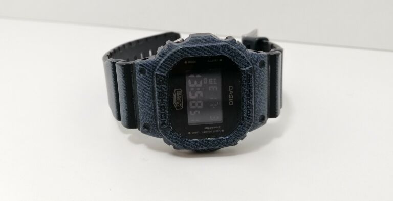 ZEGAREK CASIO DW-5600DC