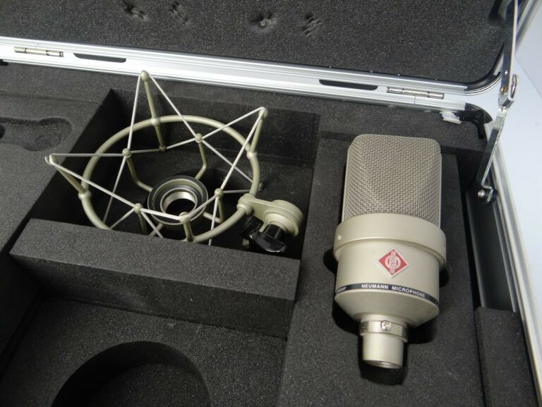 MIKROFON POJEMNOŚCIOWY NEUMANN TLM 103 STUDIO