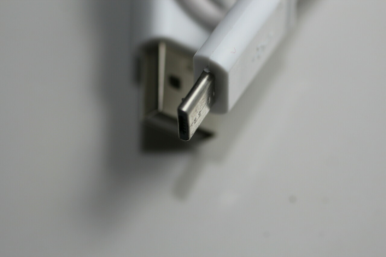 oryginalny-kabel-ecb-du4awe-micro-usb-ean-gtin-5901313027614