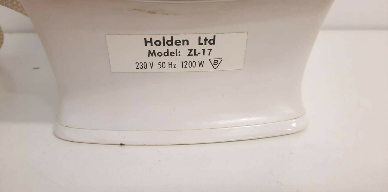 zelazko-holden-kolor-dominujacy-bialy