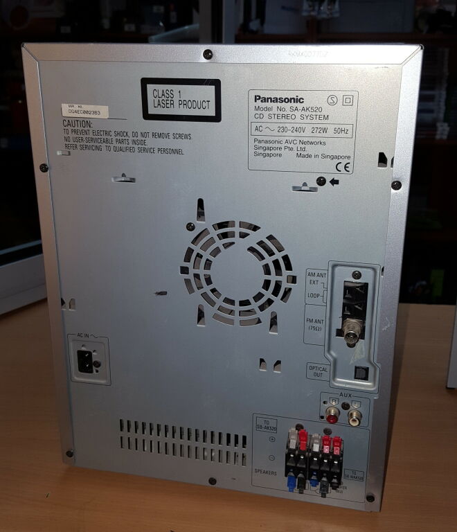 WIEŻA PANASONIC SA-AK520 + 2 GŁOŚNIKI + SUBWOOFER