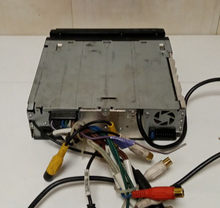 RADIO SAMOCHODOWE JVC KD-AVX22