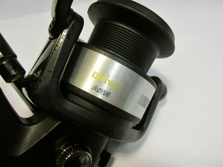 KOŁOWROTEK DAIWA REGAL BRI-AB 4500