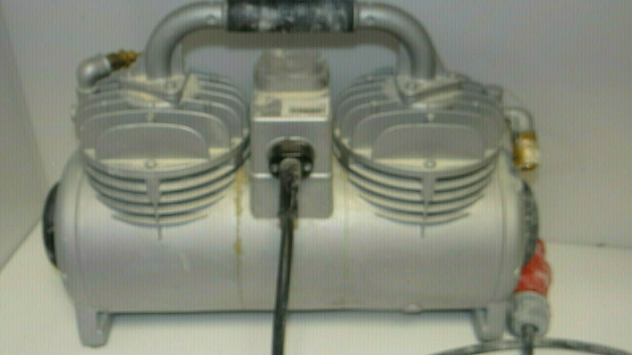 kompresor-membranowy-koellmann-handy-k2-zasilanie-elektryczne