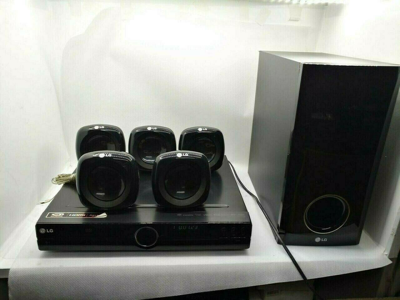 kino-domowe-lg-ht305su-51-otwarta-4-wroclaw
