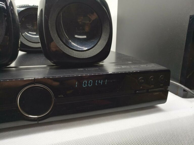 kino-domowe-lg-ht305su-51-model-ht305su