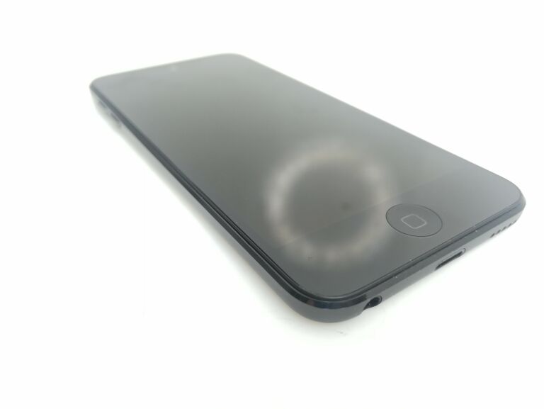 IPOD TOUCH 7 32GB + KABEL