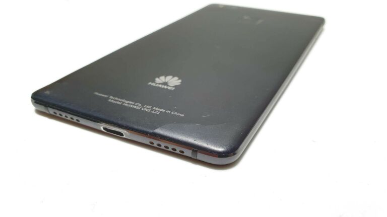 TELEFON HUAWEI P9 LITE (VNS-L21) 2/16GB PĘKNIĘTY