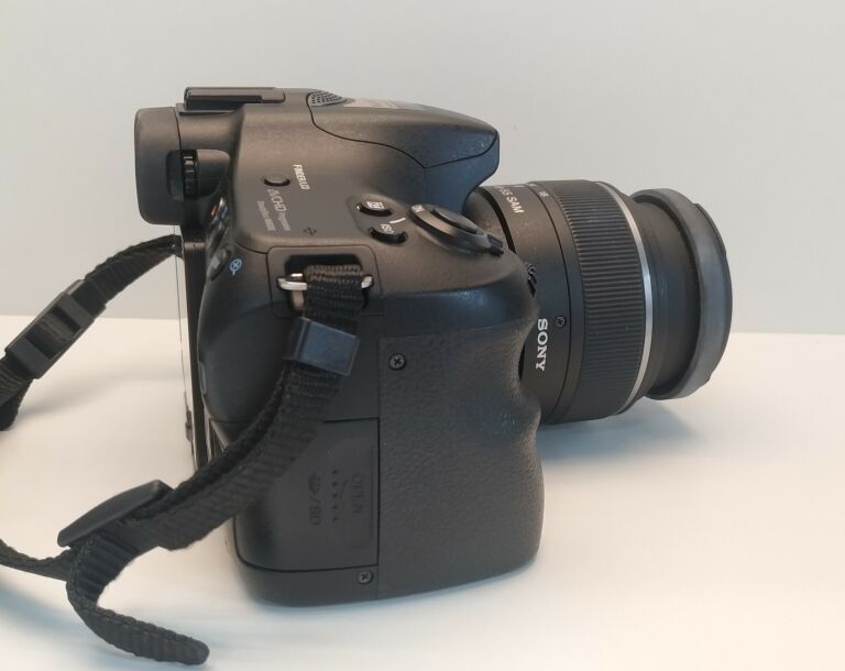 APARAT SONY ALFA 57