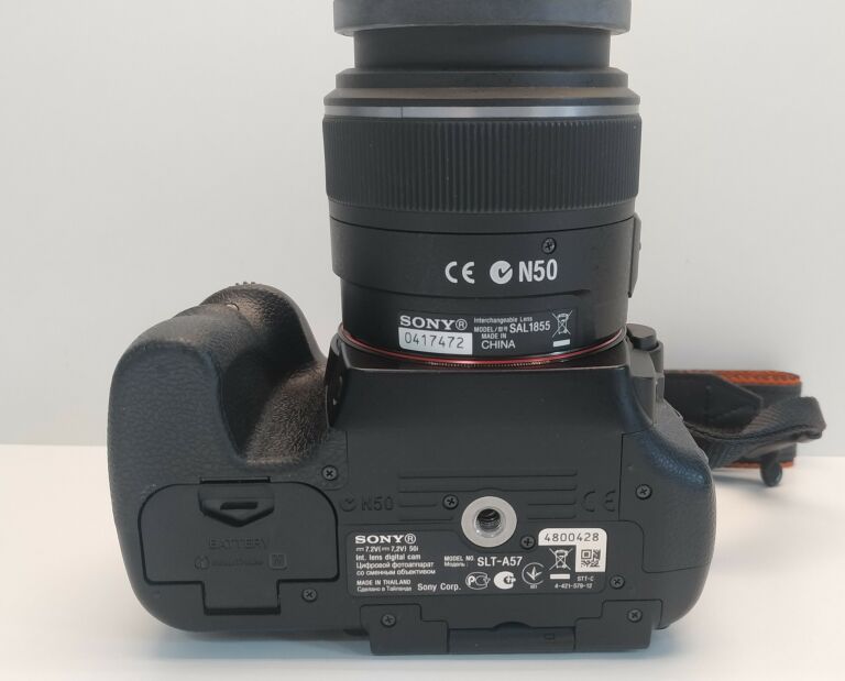 APARAT SONY ALFA 57