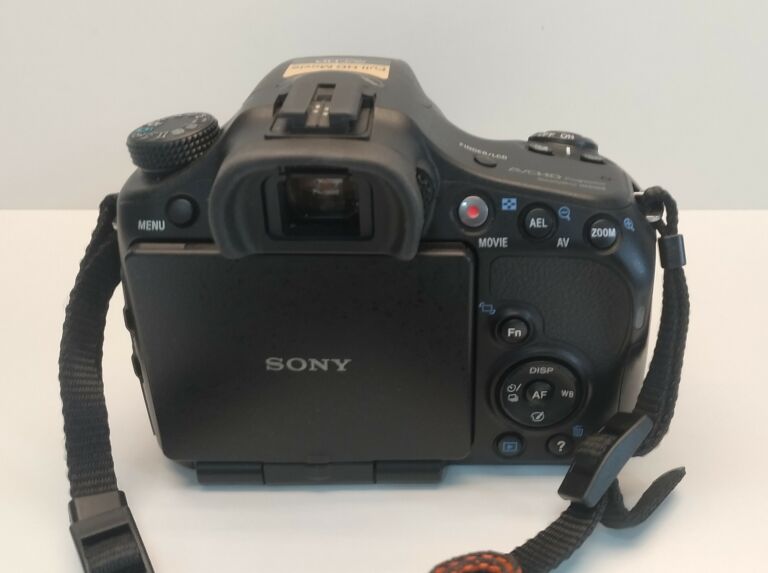 APARAT SONY ALFA 57