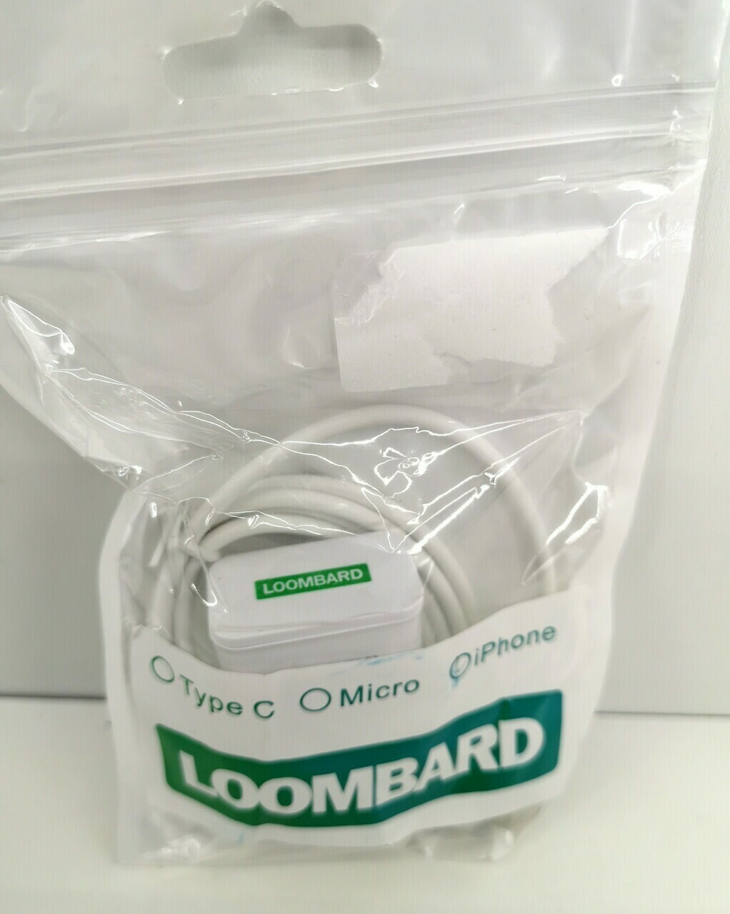 ladowarka-iphone-2a-od-loombard-model-usb-ladowarka-iphone-3g